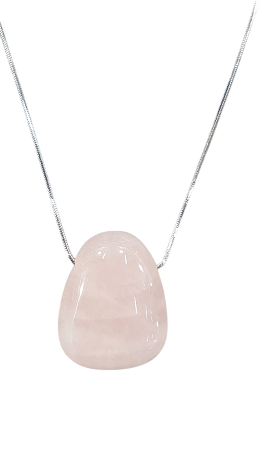 Collana con pietra forata di Quarzo Rosa