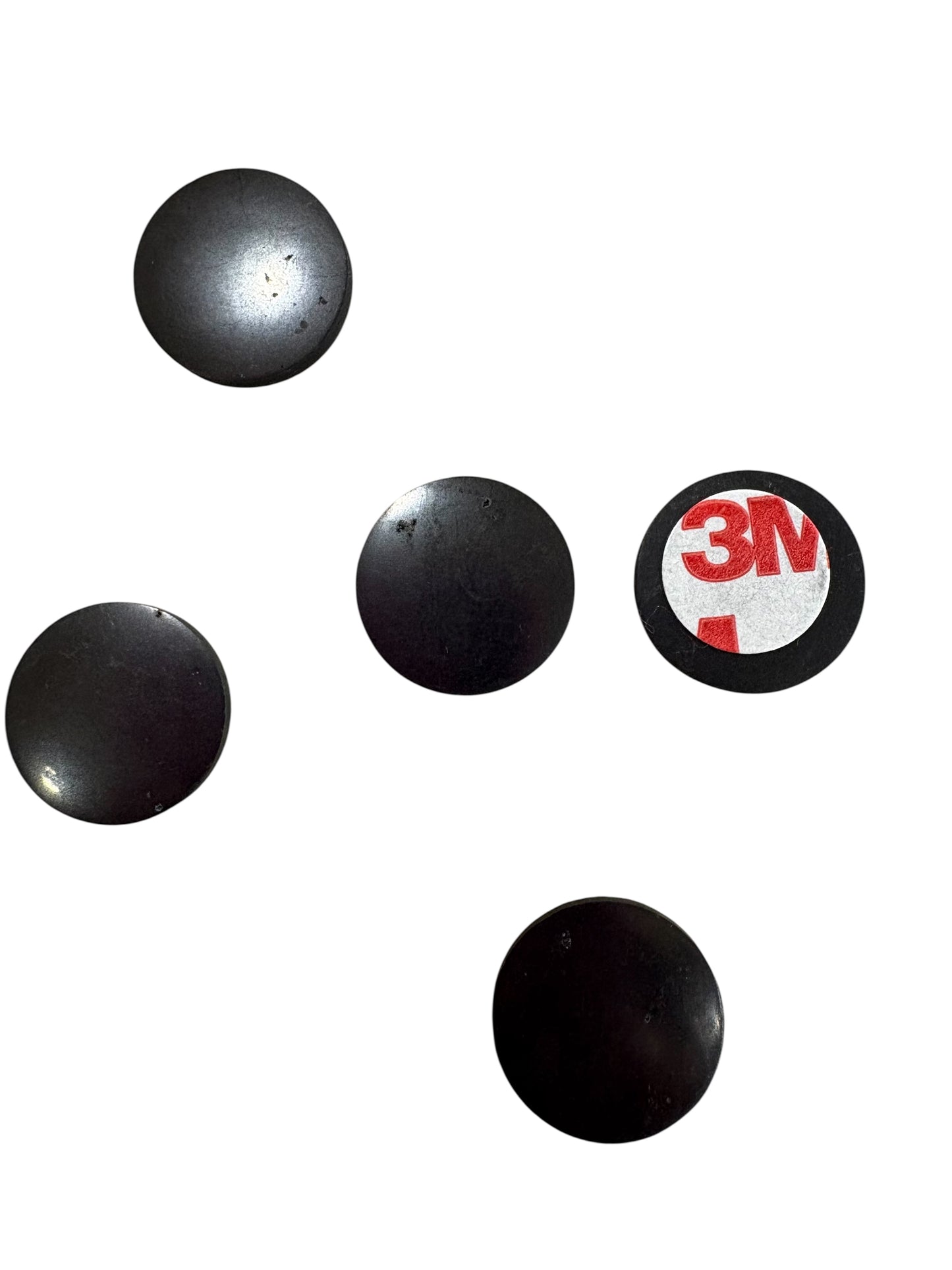 Piastrina di SHUNGITE
da applicare al telefono
Per proteggersi
dalle onde elettromagnetiche