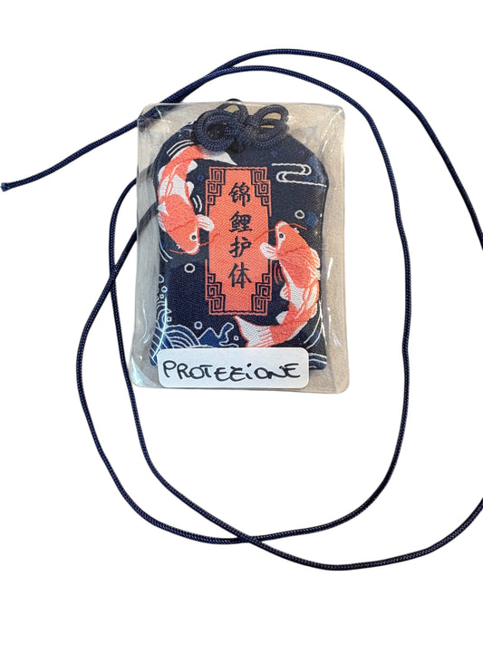 Omamori Blu con karpe rosse  “PROTEZIONE”