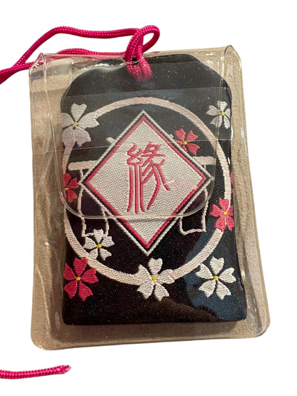 Omamori nero “AMICIZIA”