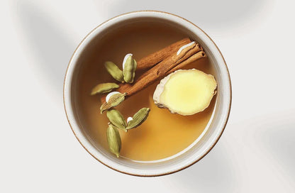 YOGI TEA Classic (INFUSO AYURVEDICO DI SPEZIE CON
CANNELLA, CARDAMOMO, ZENZERO)